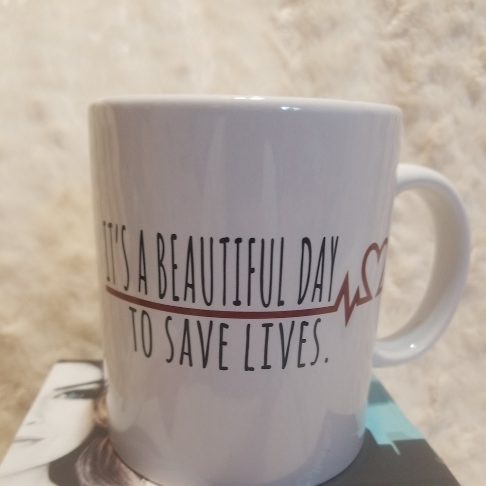 Grey's Anatomy 16oz Coffee Mug - Picture 2 of 10